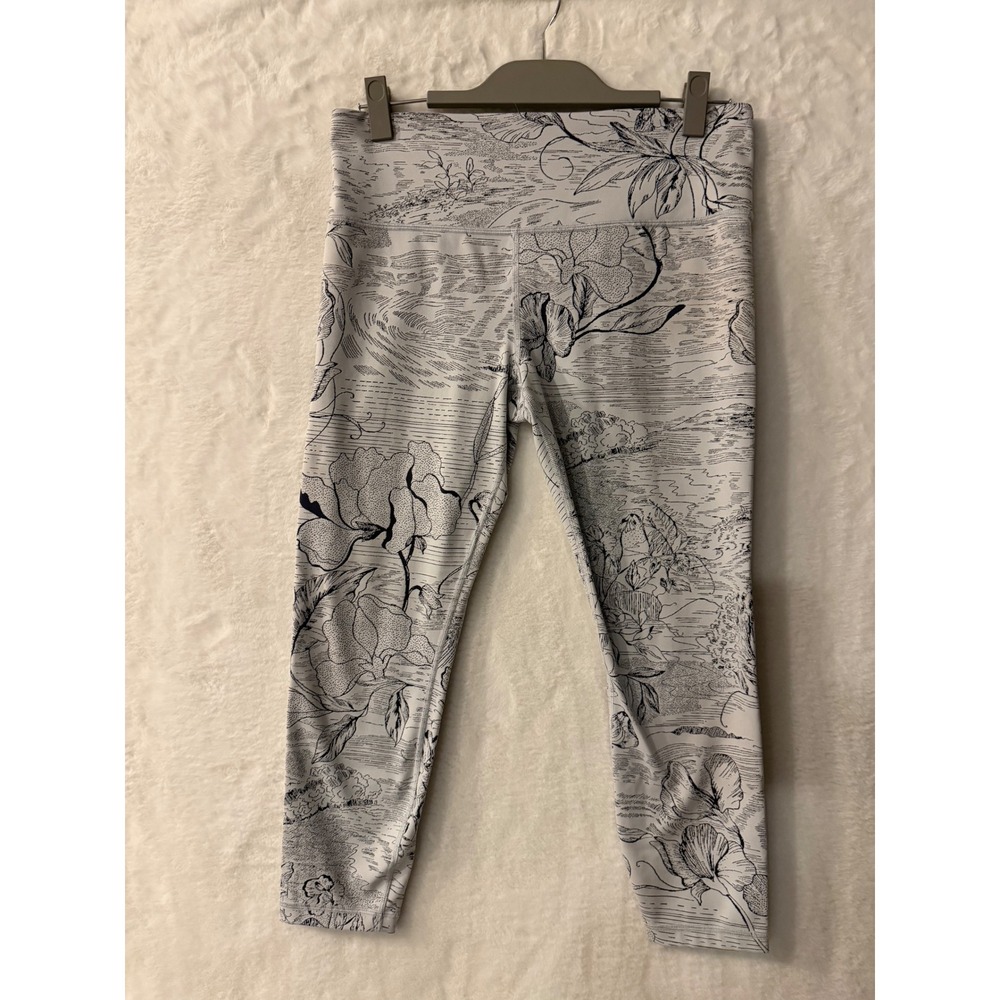 Athleta Elation Jacquard 7/8 Tight Leggings Grey Black‎ Floral Landscape Toile L